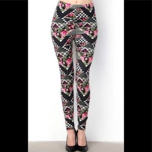 New Floral geo plaid Peachskin Leggings Plus Size